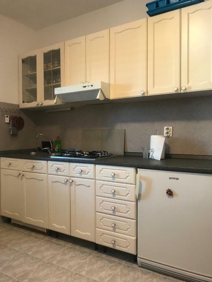Apartman Gracin พรีมอชเตน ภายนอก รูปภาพ